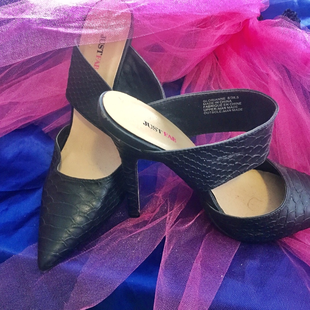 Size 8 slide mule
